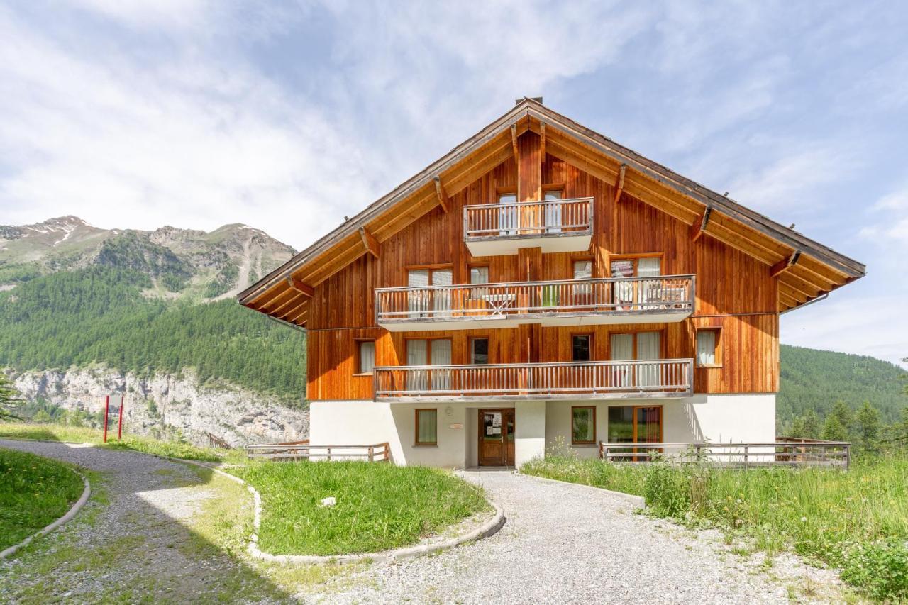 L'oural Apartment *